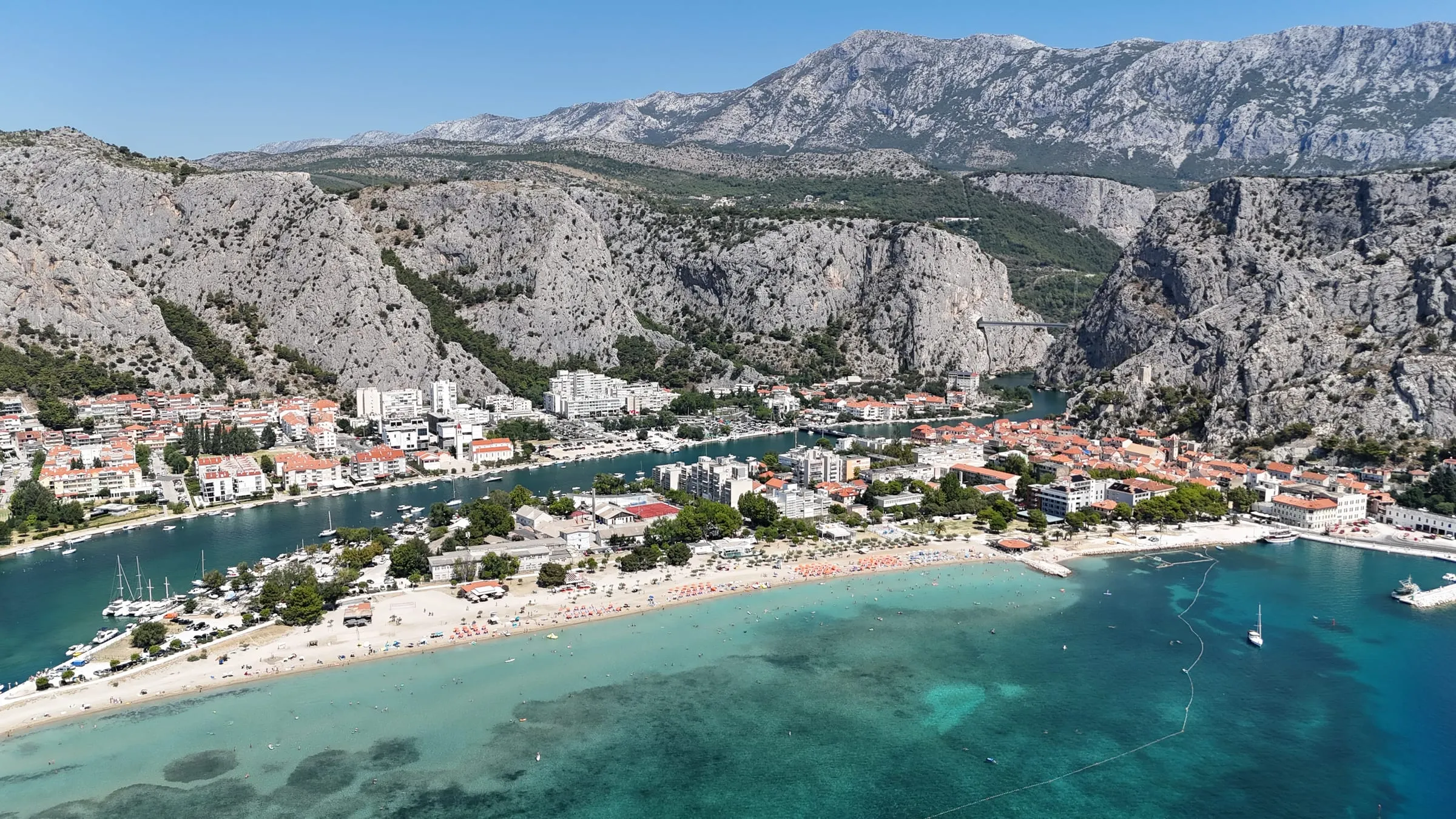 Velika plaža i ušće Cetine