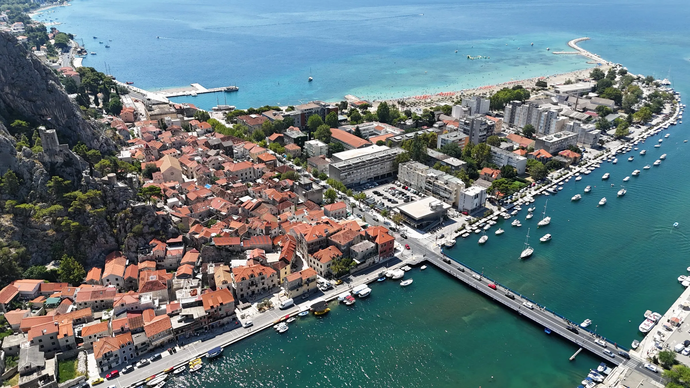 Stari grad Omiš i ušće Cetine